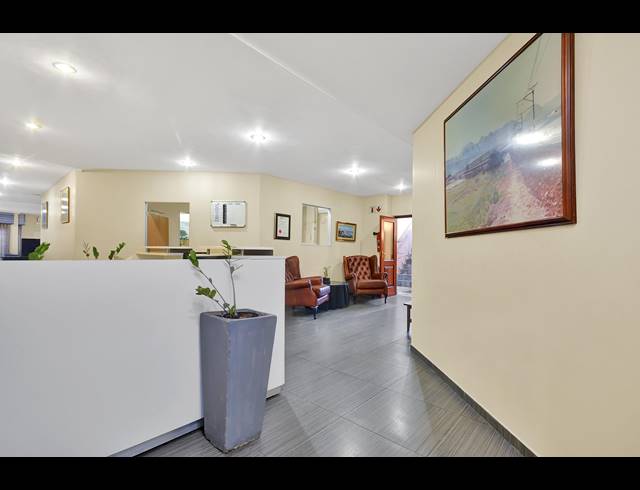 714M² BUSINESS SOLD IN HOUGHTON ESTATE